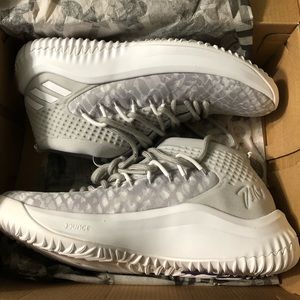 Dame 4s Damian Lillard